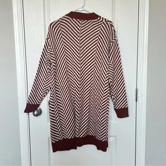 NWOT Fortune + Ivy Chevron Knit Cardigan Sweater Oversized Size Small - Picture 10 of 12